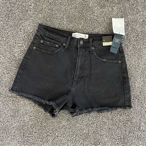 NWT Abercrombie and Fitch Black High Rise Mom Shorts